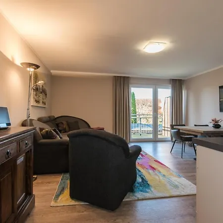 Haus Leuchtfeuer/eagle * 로스토크